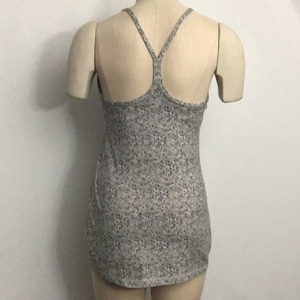 Lululemon Power Y Tank Luon Petite Fleur Silver Spoon EUC Size 8 - Picture 4 of 9